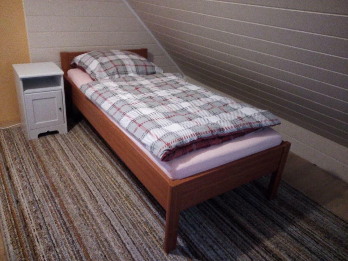 Ferienwohnung Linde - Marburg Biedenkopf Mit 5 Zimmer Und Balkon Frechenhausen Luaran gambar